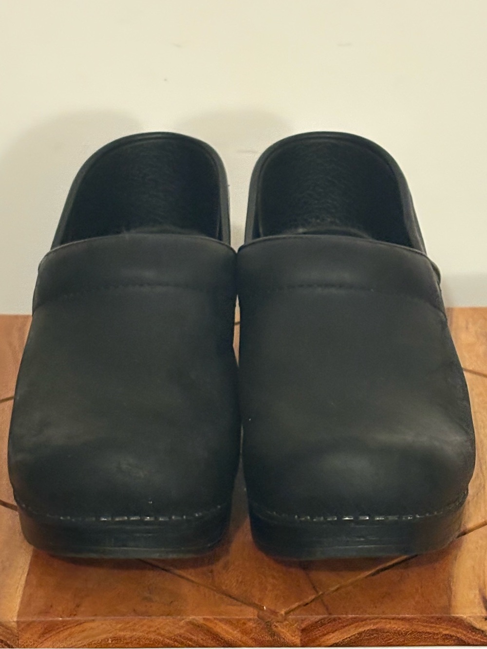 Men's Black Slip-On Comfort Clogs